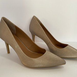 Calvin Klein Gayle Pointed Toe Pump, Size 7